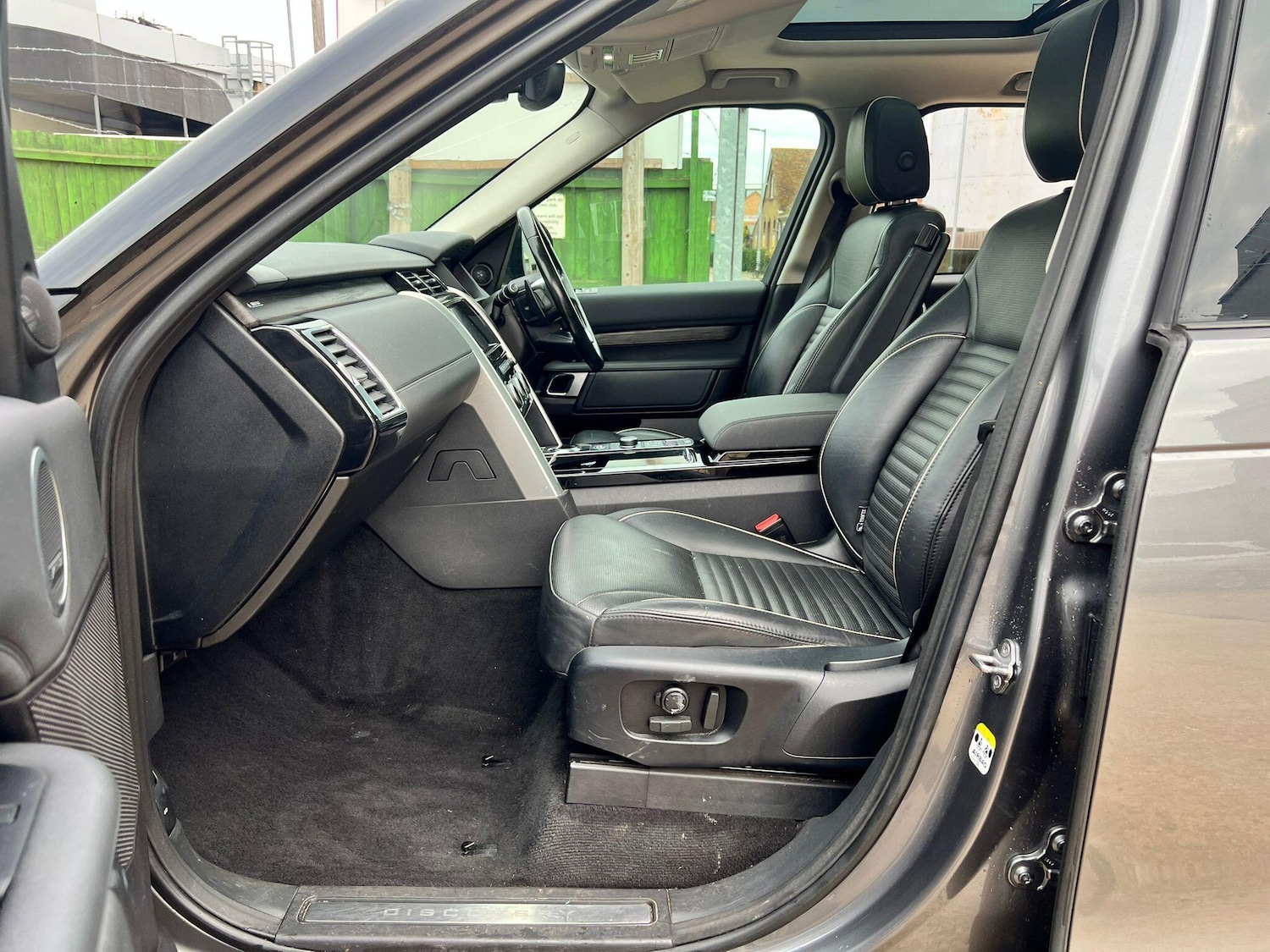 Used Land Rover Discovery 2018 for sale - 76361425: Photo 23