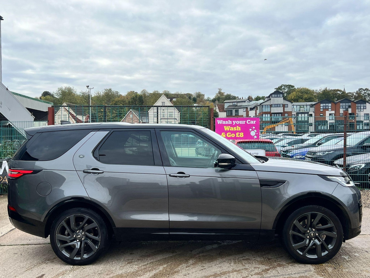 Used Land Rover Discovery 2018 for sale - 76361425: Photo 3