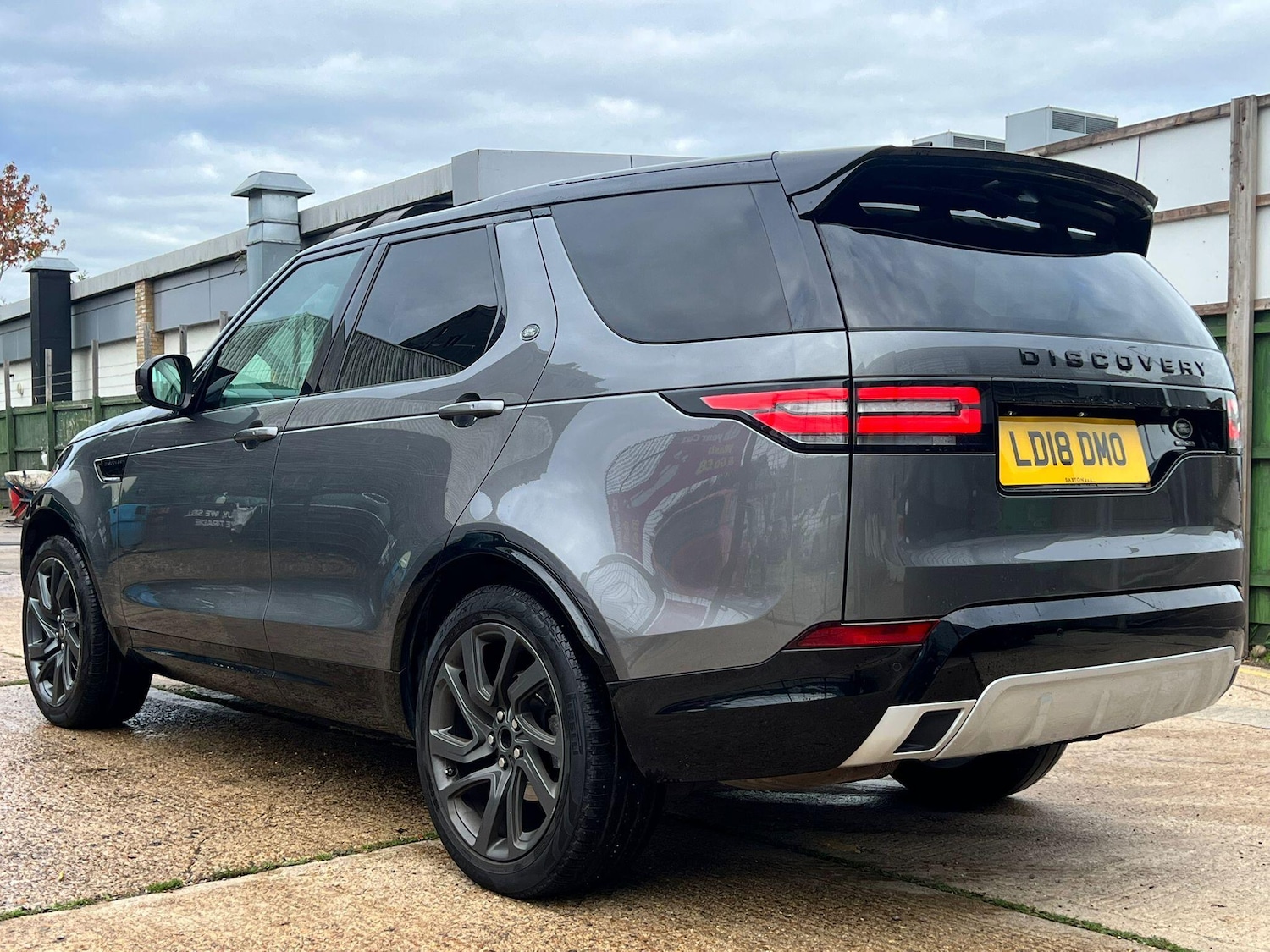Used Land Rover Discovery 2018 for sale - 76361425: Photo 8