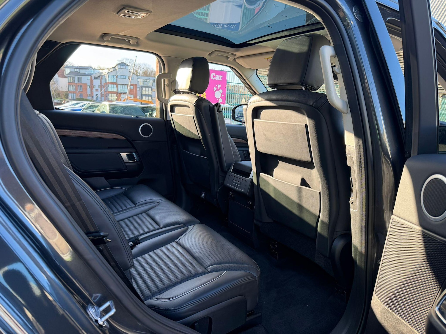 Used Land Rover Discovery 2017 for sale - 77091063: Photo 21