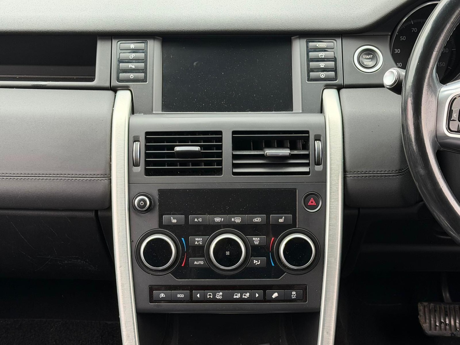 Used Land Rover Discovery Sport 2016 for sale - 77156705: Photo 9