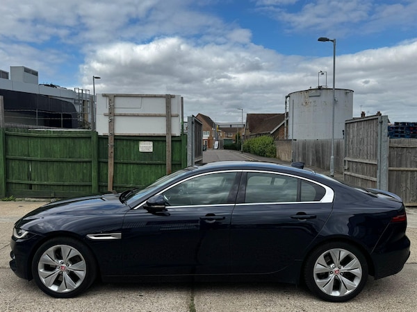 Used Jaguar XE 2019 for sale - 75720053: Photo 10