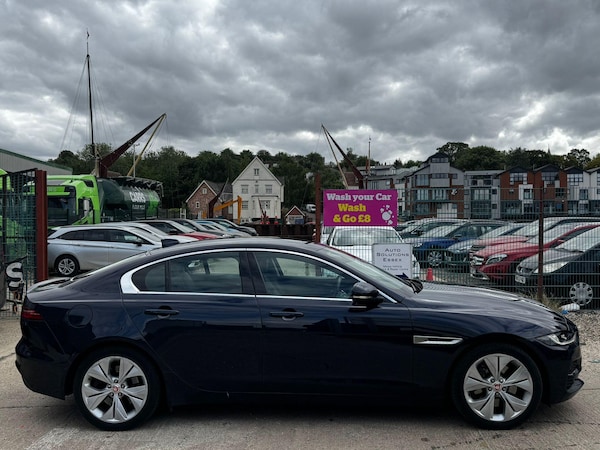 Used Jaguar XE 2019 for sale - 75720053: Photo 3