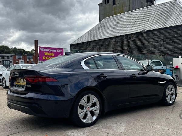 Used Jaguar XE 2019 for sale - 75720053: Photo 5