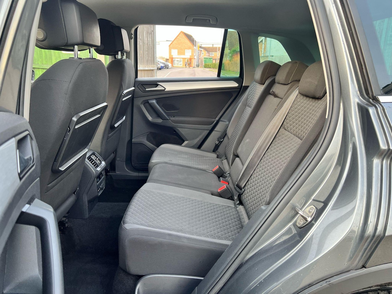 Used Volkswagen Tiguan 2018 for sale - 77119668: Photo 24