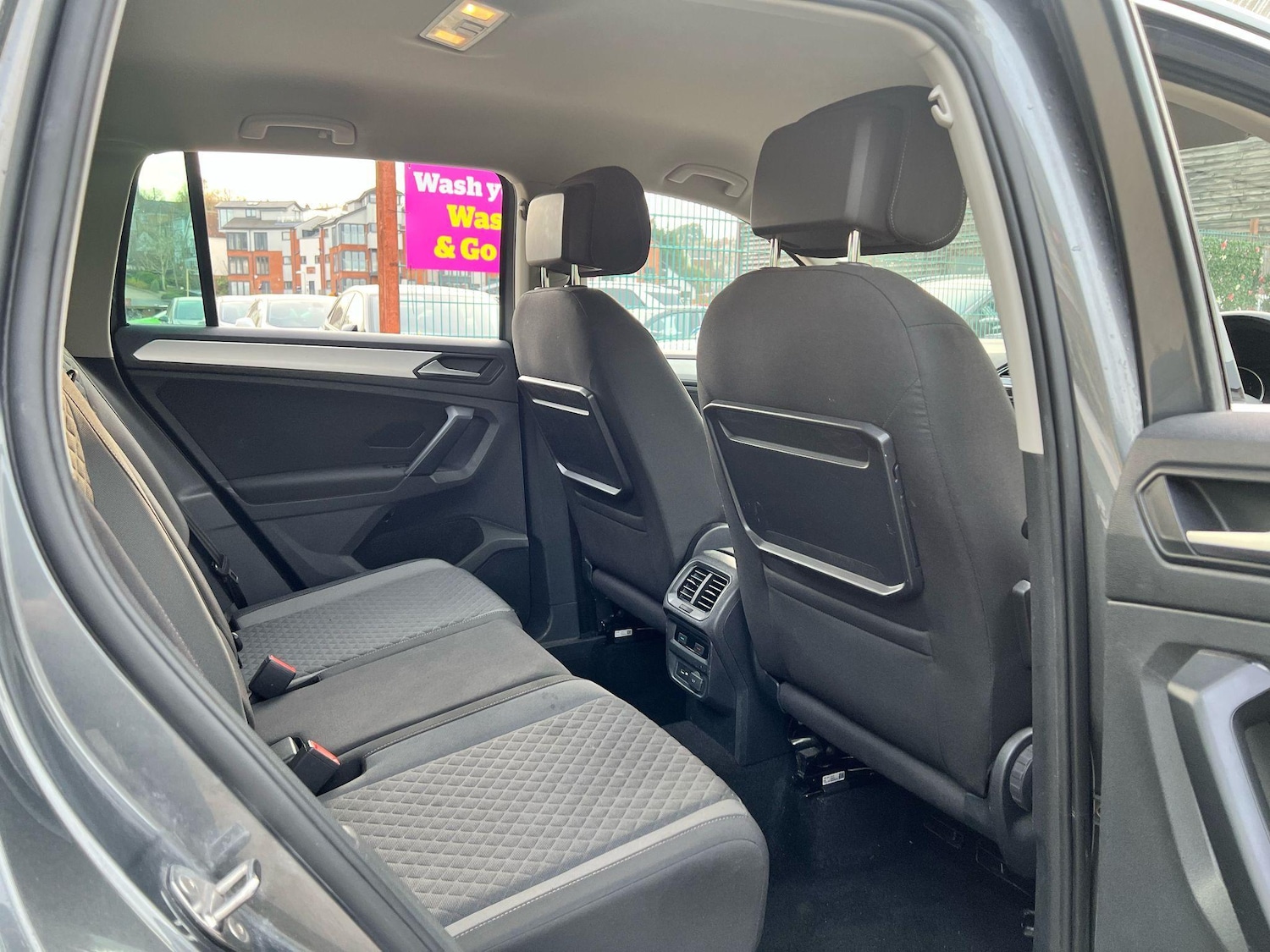 Used Volkswagen Tiguan 2018 for sale - 77119668: Photo 25