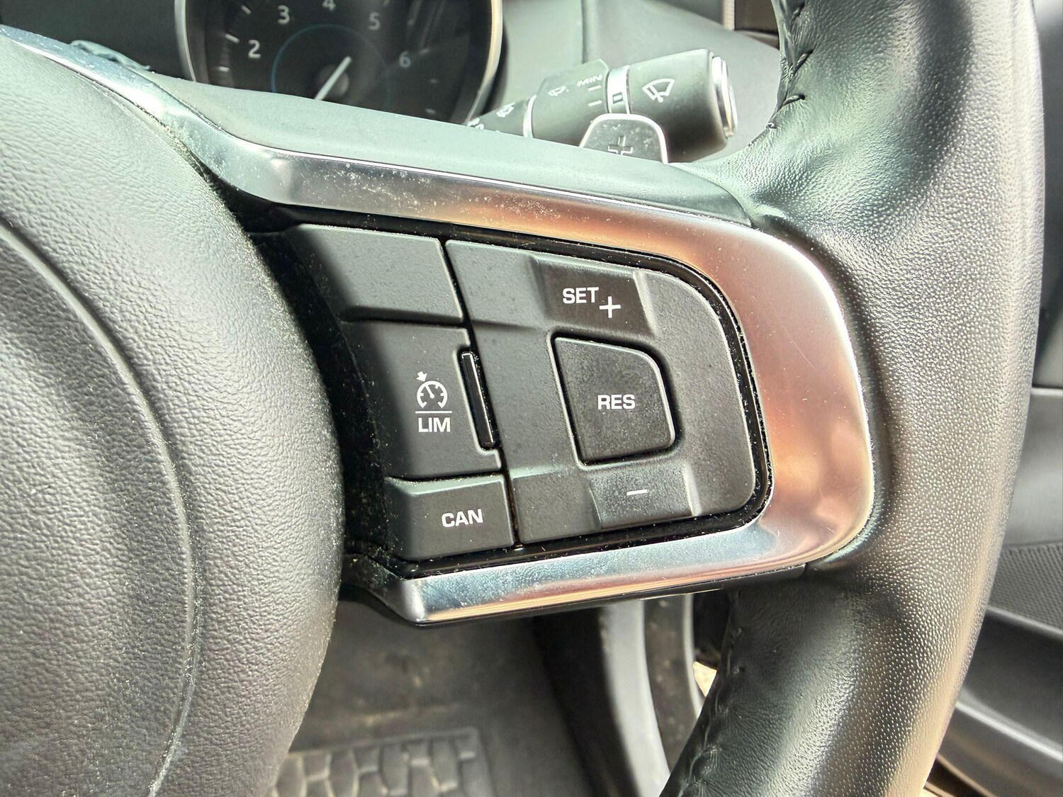 Used Jaguar XE for sale - 77510837: Photo 22