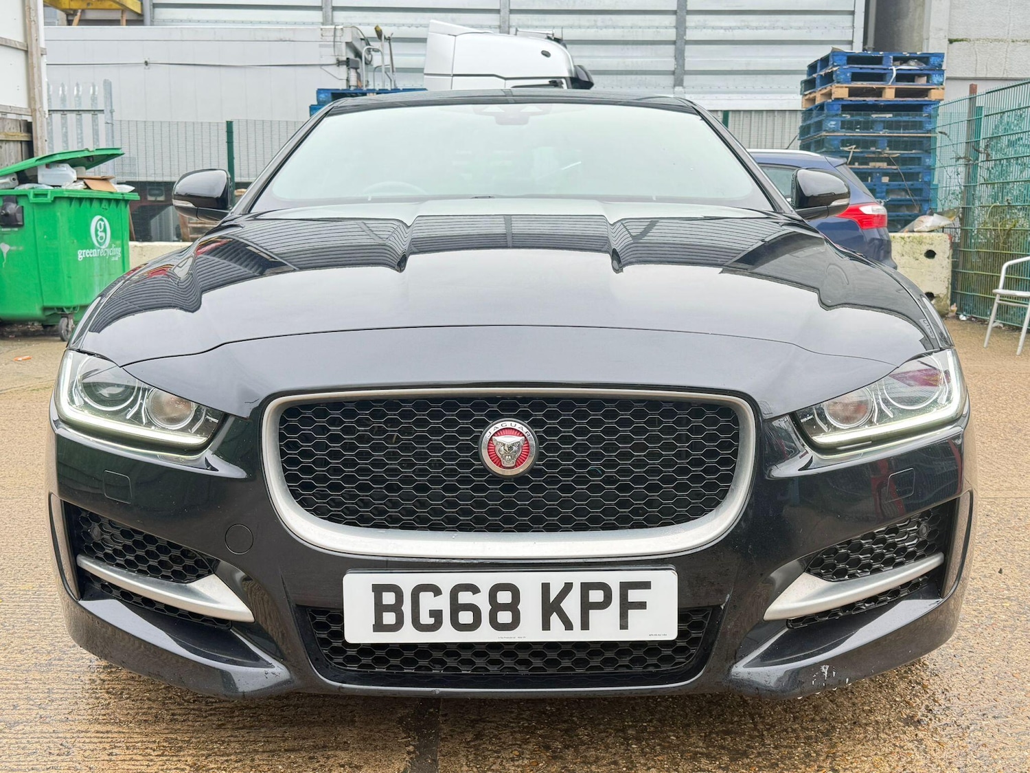 Used Jaguar XE for sale - 77510837: Photo 3