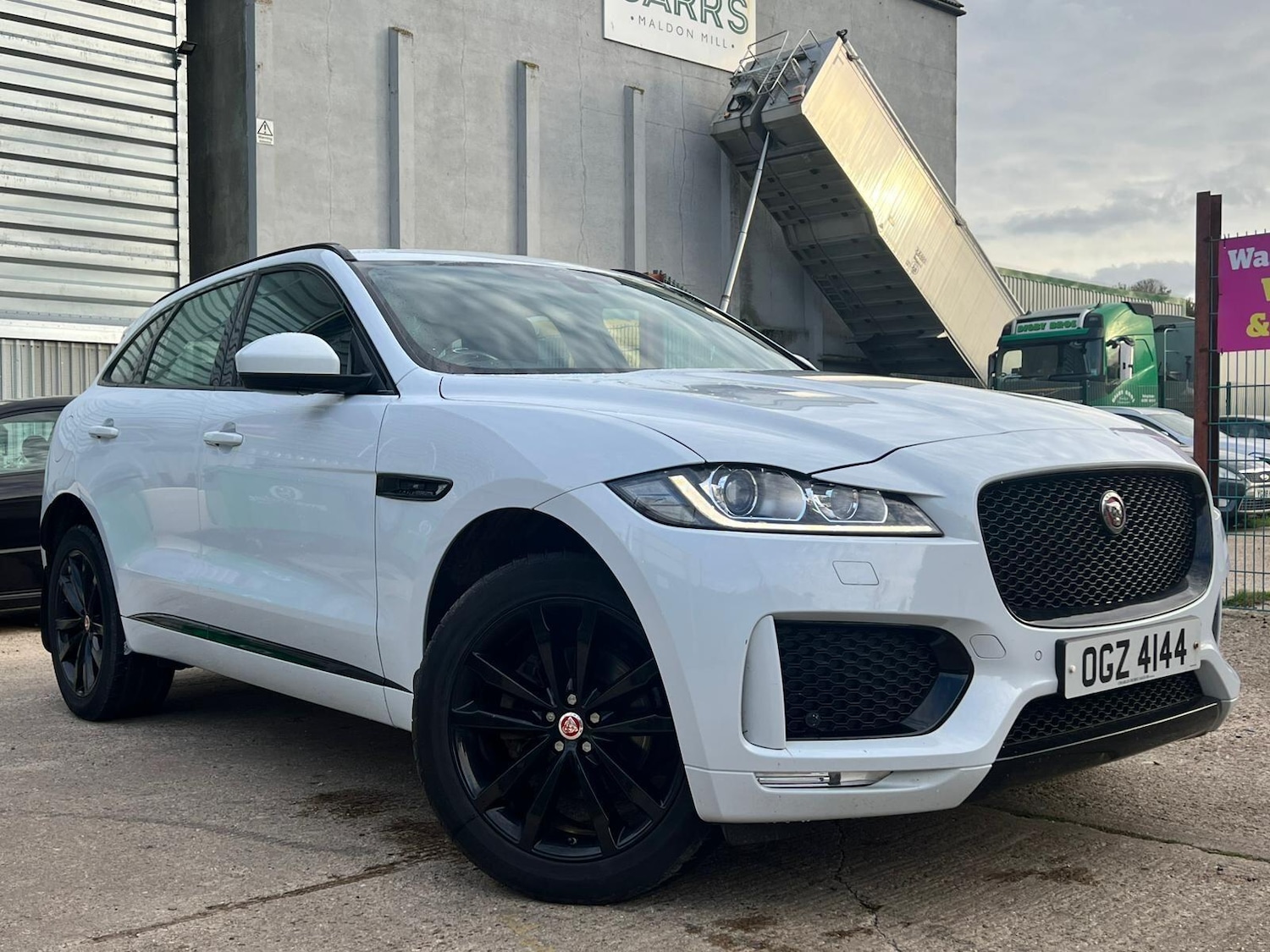 Used Jaguar F-Pace 2019 for sale - 76398263: Photo 1