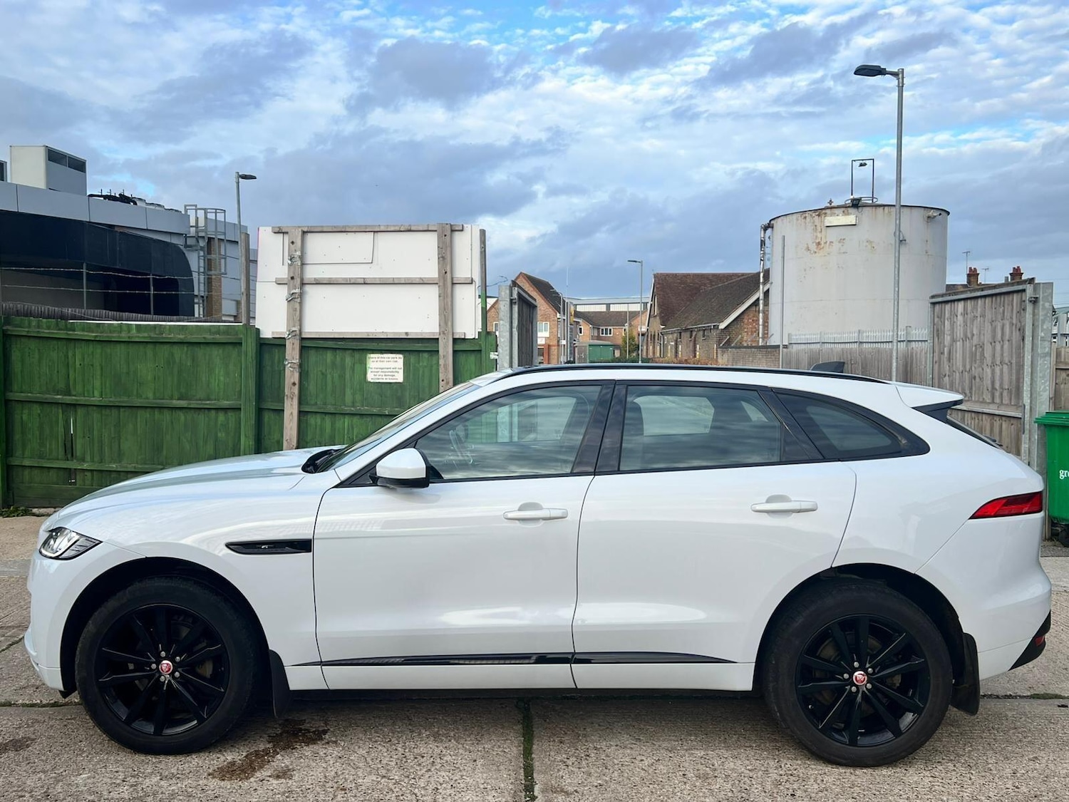 Used Jaguar F-Pace 2019 for sale - 76398263: Photo 10