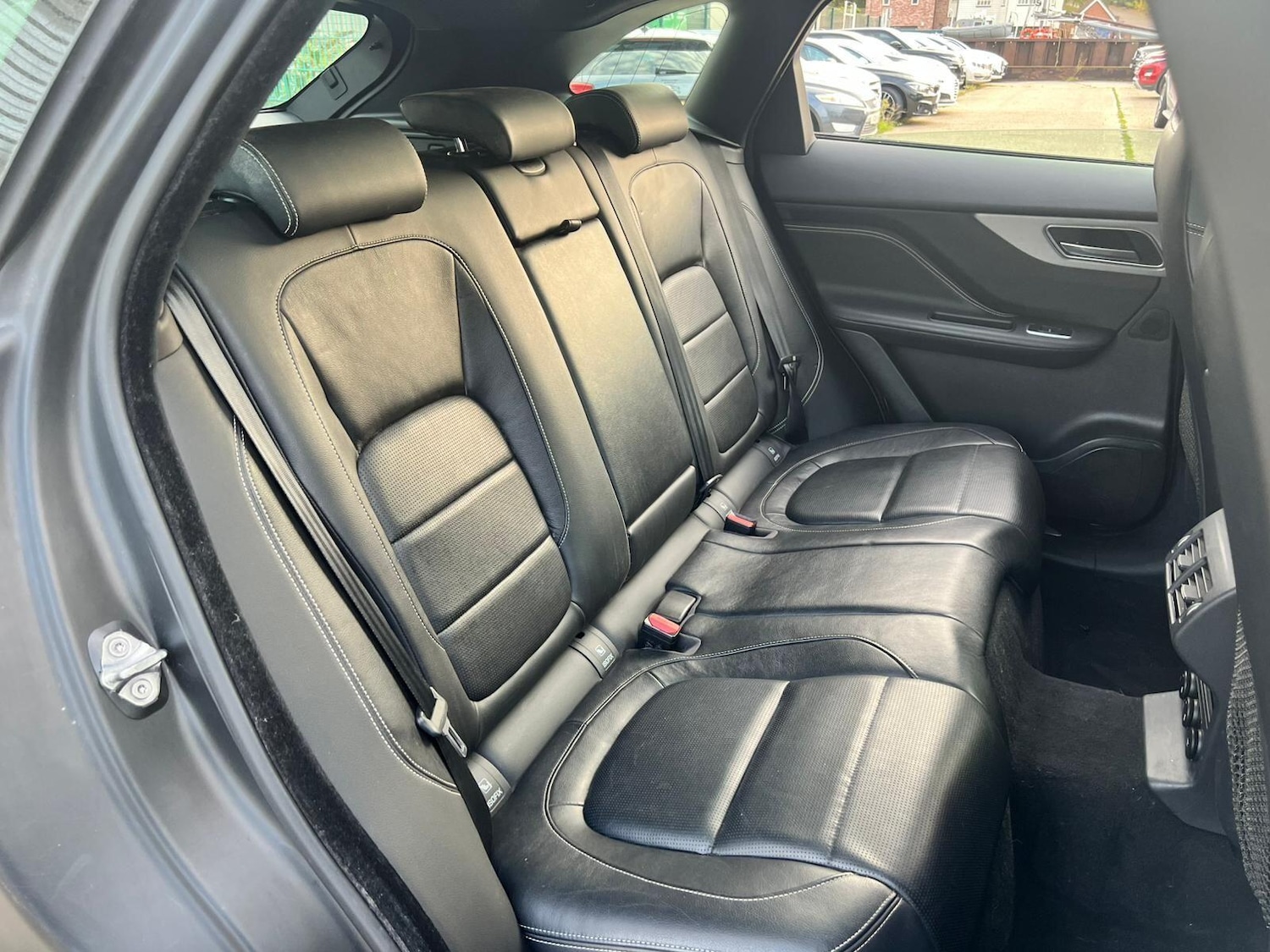 Used Jaguar F-Pace 2019 for sale - 76398263: Photo 18