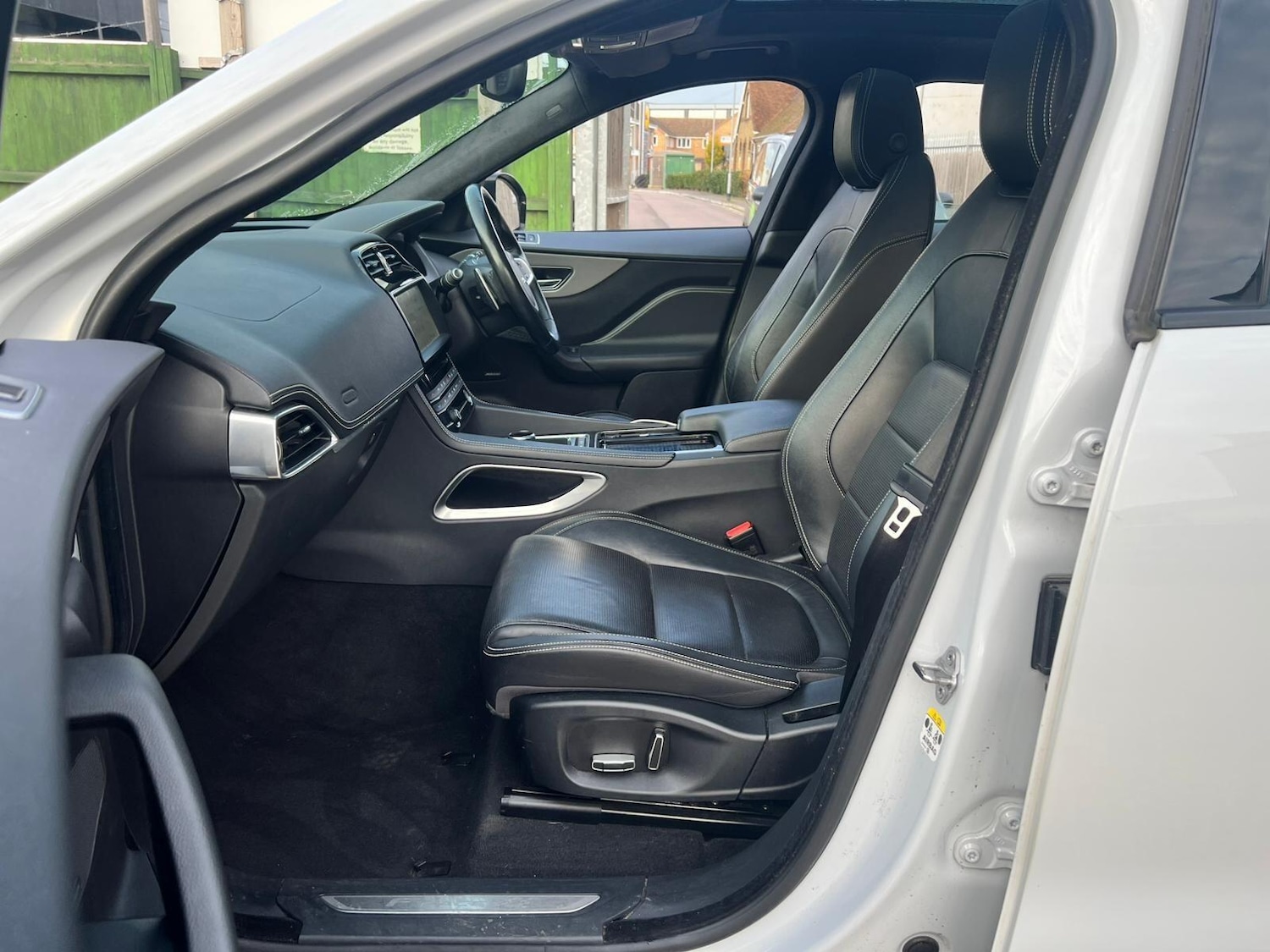 Used Jaguar F-Pace 2019 for sale - 76398263: Photo 23