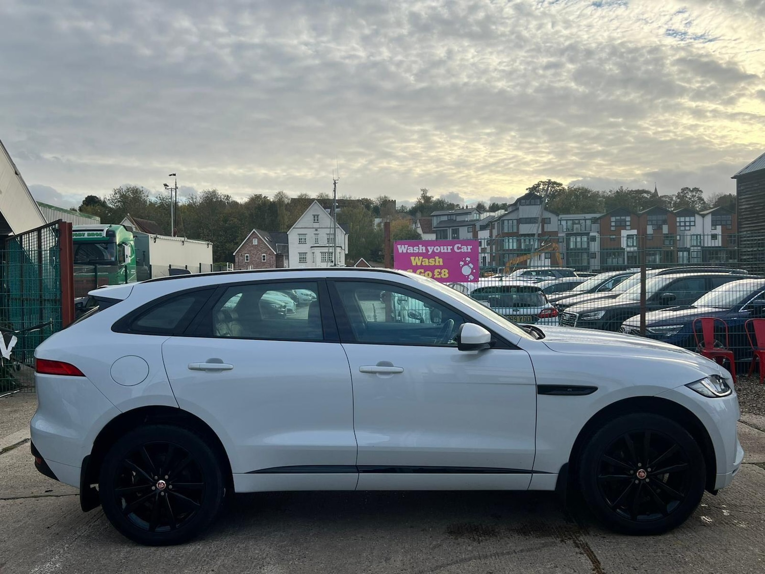 Used Jaguar F-Pace 2019 for sale - 76398263: Photo 3