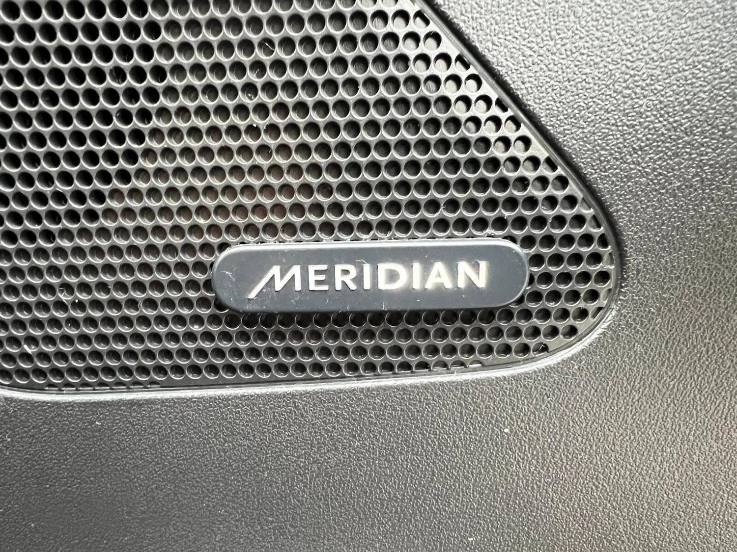 Used Jaguar F-Pace 2019 for sale - 76398263: Photo 4