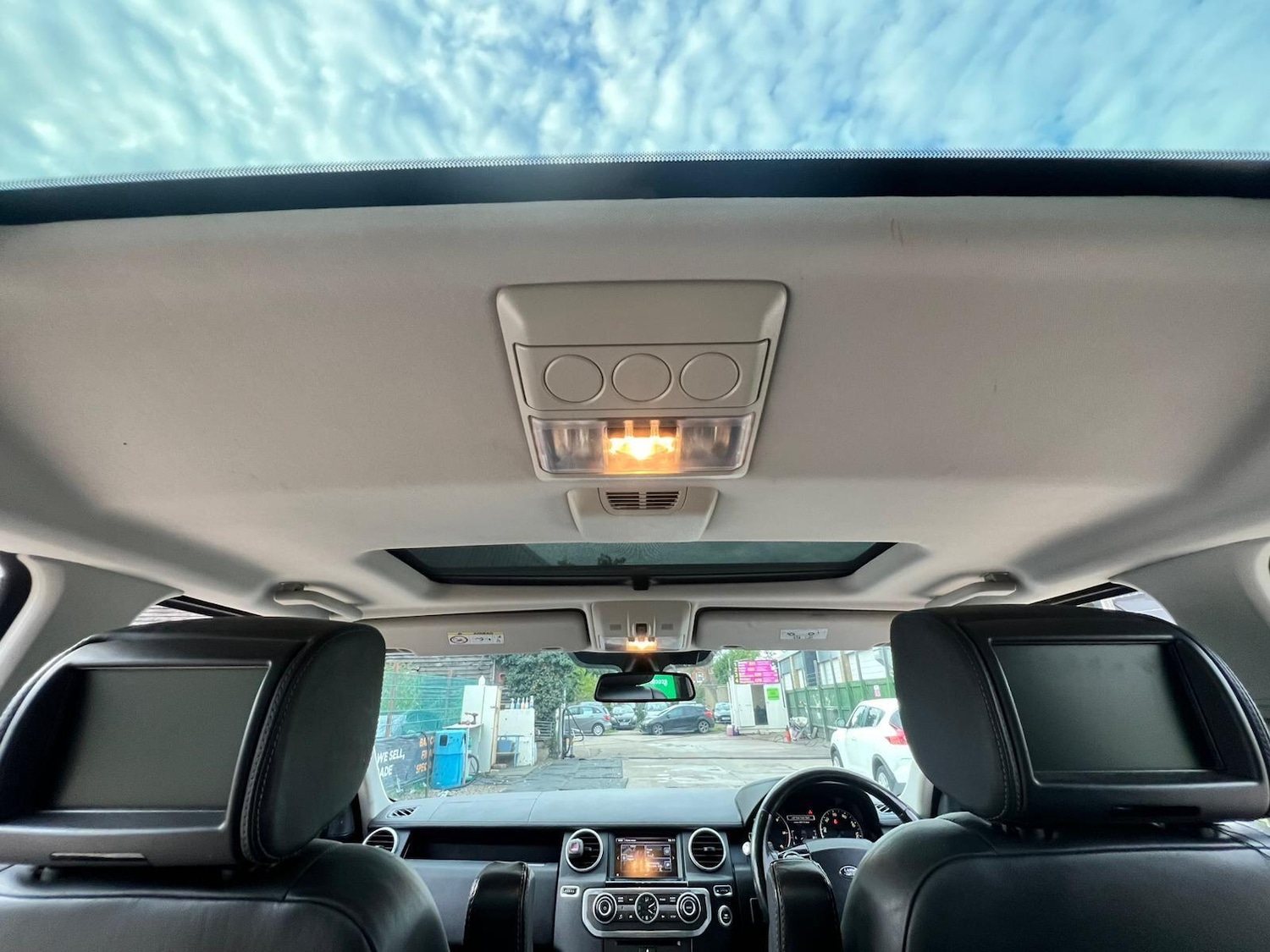 Used Land Rover Discovery 4 2016 for sale - 76398372: Photo 12