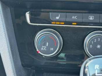 Used Volkswagen Passat 2020 for sale - 74631678: Photo