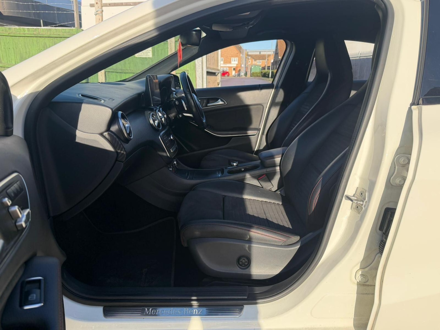 Used Mercedes-Benz A-Class 2017 for sale - 77637614: Photo 30