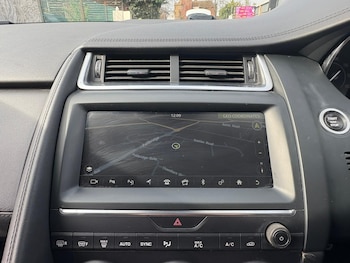 Used Jaguar E-Pace 2018 for sale - 78601280: Photo