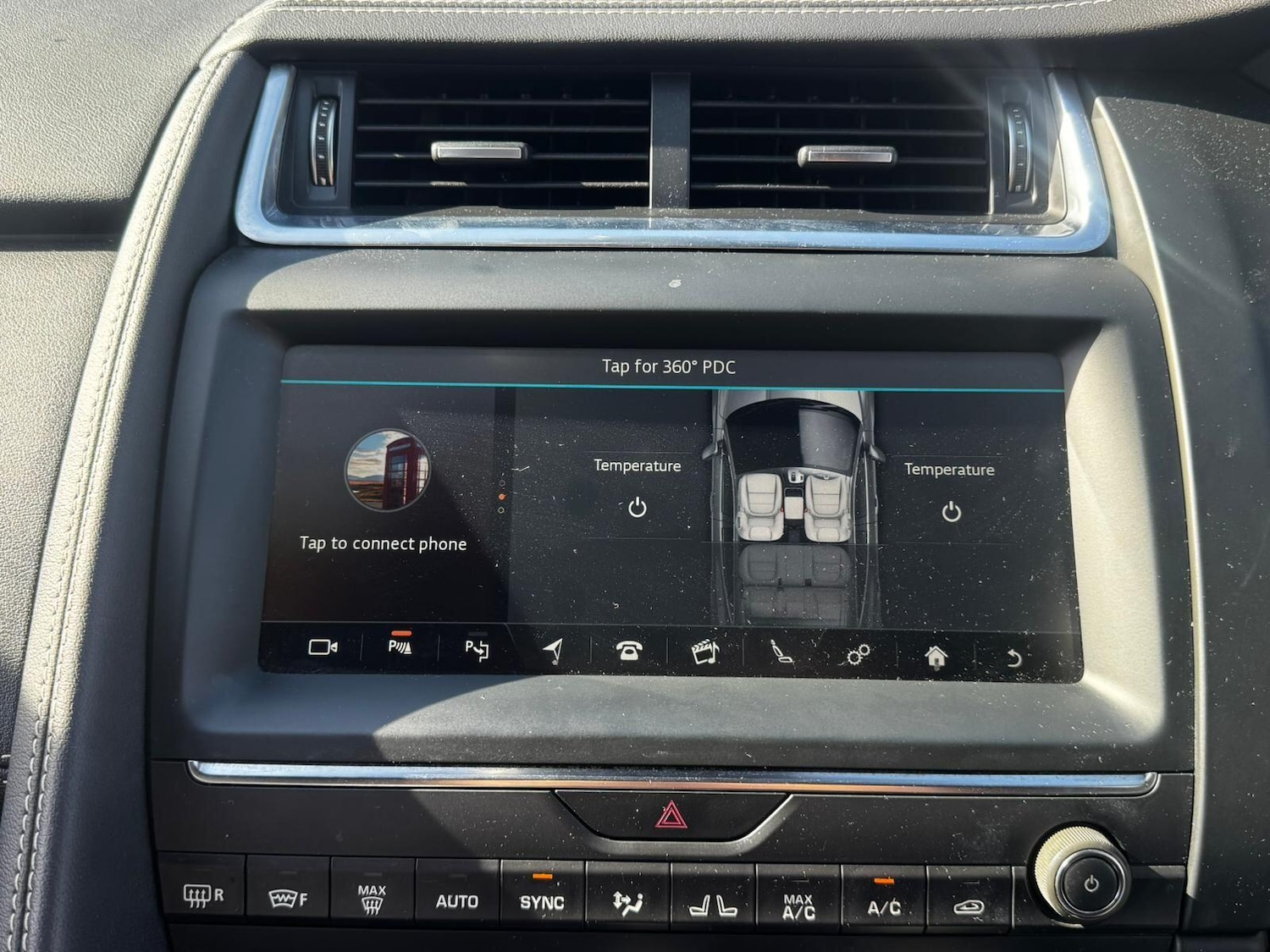 Used Jaguar E-Pace 2018 for sale - 76072258: Photo 12