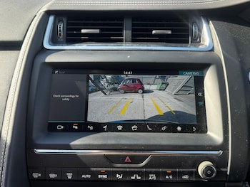 Used Jaguar E-Pace 2018 for sale - 76072258: Photo 4
