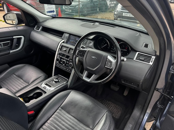 Used Land Rover Discovery Sport 2017 for sale - 76214434: Photo 16