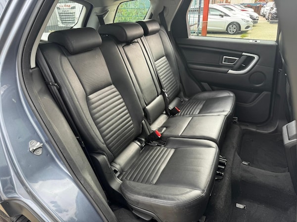 Used Land Rover Discovery Sport 2017 for sale - 76214434: Photo 18