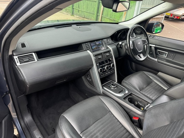 Used Land Rover Discovery Sport 2017 for sale - 76214434: Photo 25