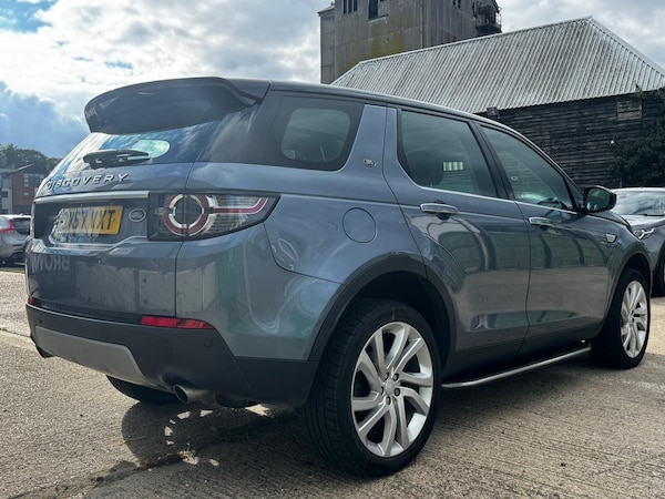 Used Land Rover Discovery Sport 2017 for sale - 76214434: Photo 5