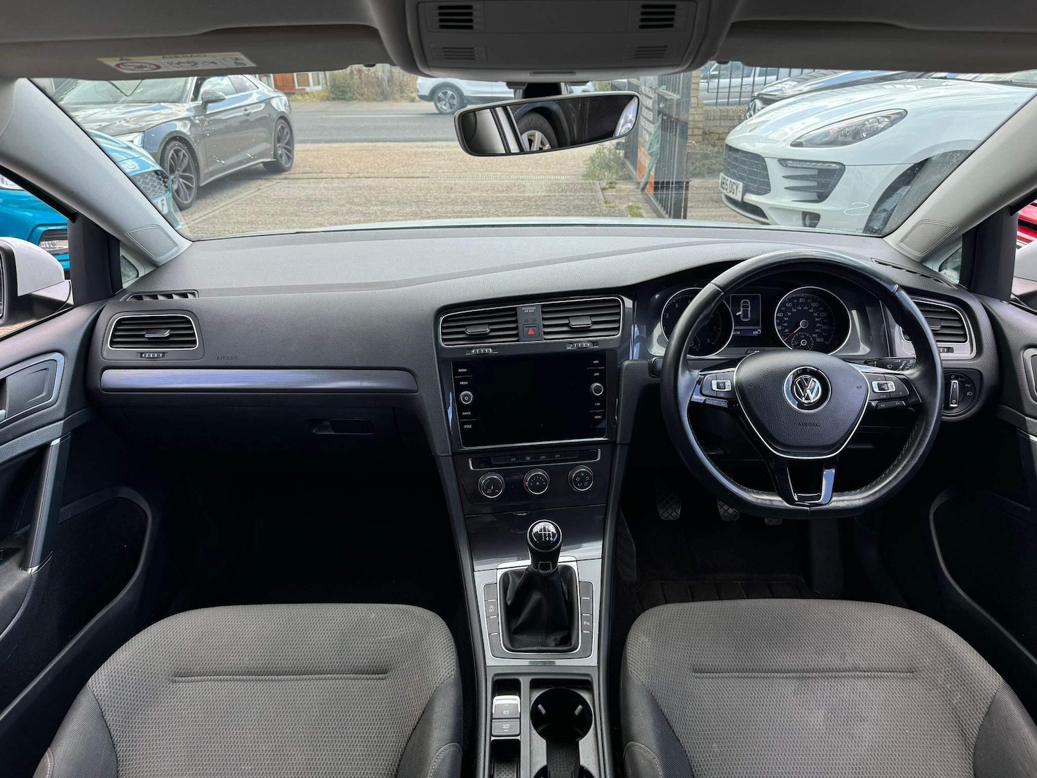 Used Volkswagen Golf 2019 for sale - 76965130: Photo 10