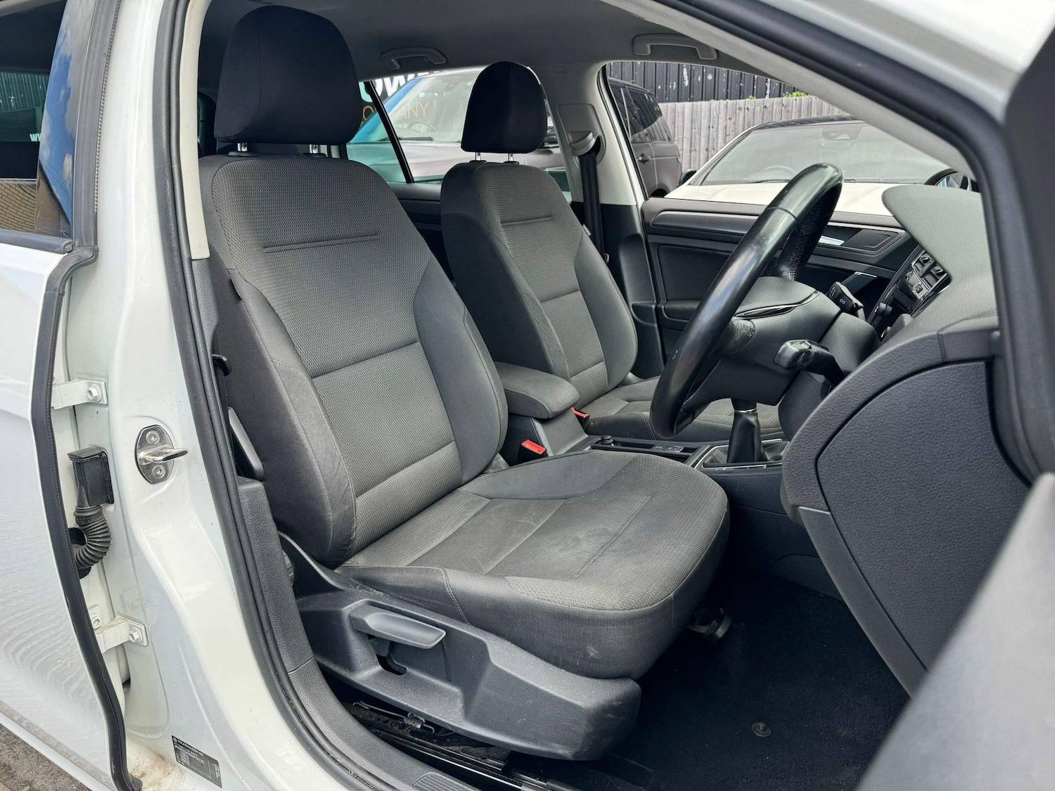 Used Volkswagen Golf 2019 for sale - 76965130: Photo 16