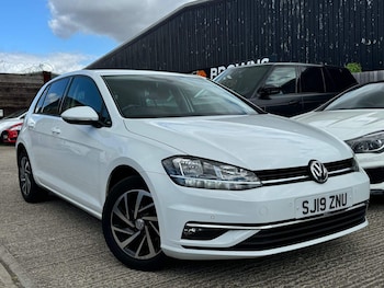 Used Volkswagen Golf 2019 for sale - 76965130: Photo
