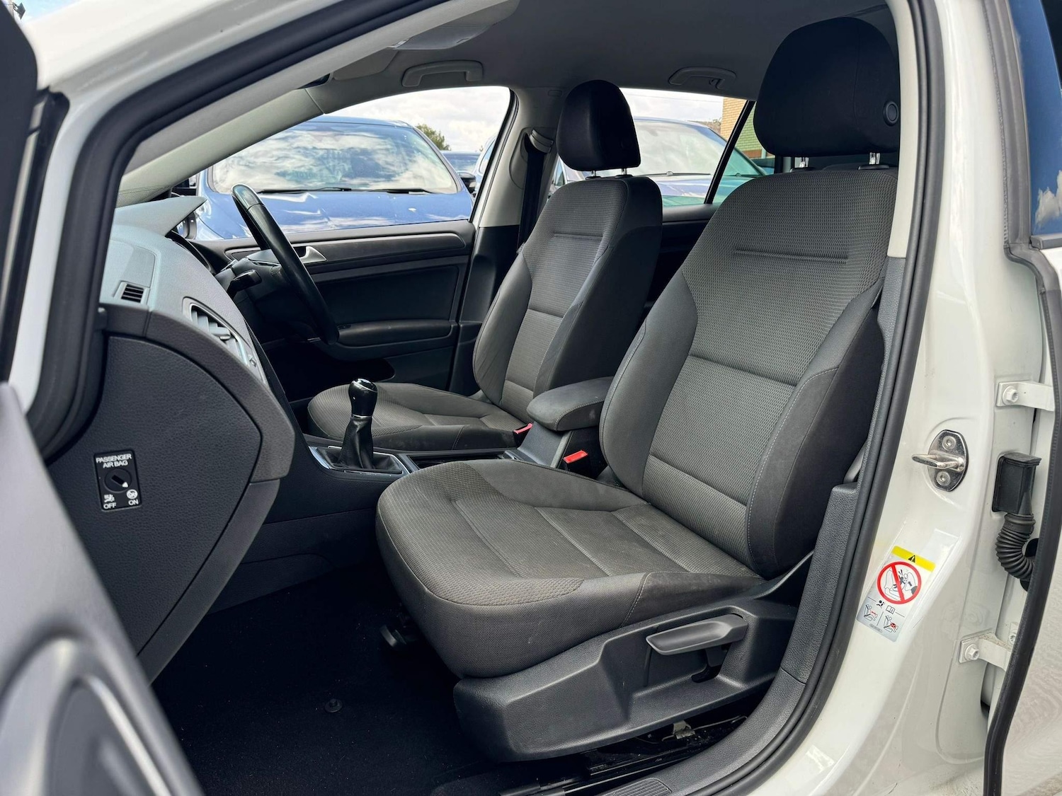 Used Volkswagen Golf 2019 for sale - 76965130: Photo 25