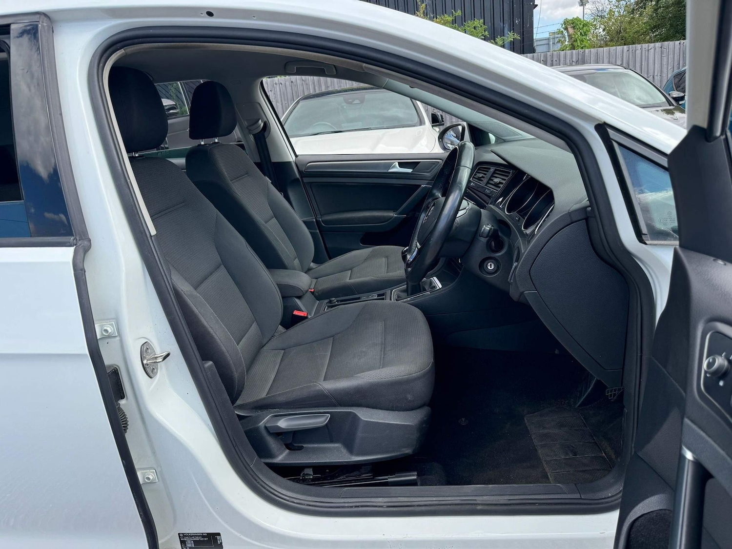 Used Volkswagen Golf 2019 for sale - 76965130: Photo 8