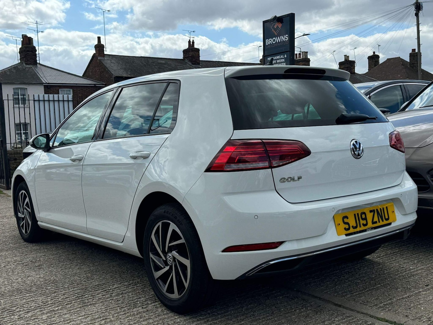 Used Volkswagen Golf 2019 for sale - 76965130: Photo 9