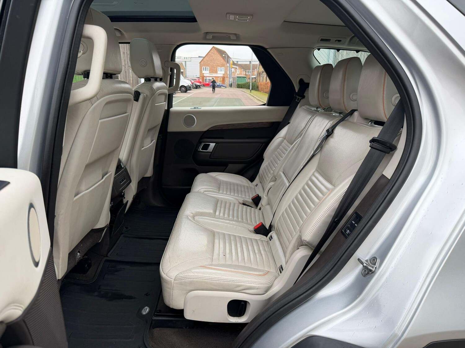 Used Land Rover Discovery 2017 for sale - 76964416: Photo 21