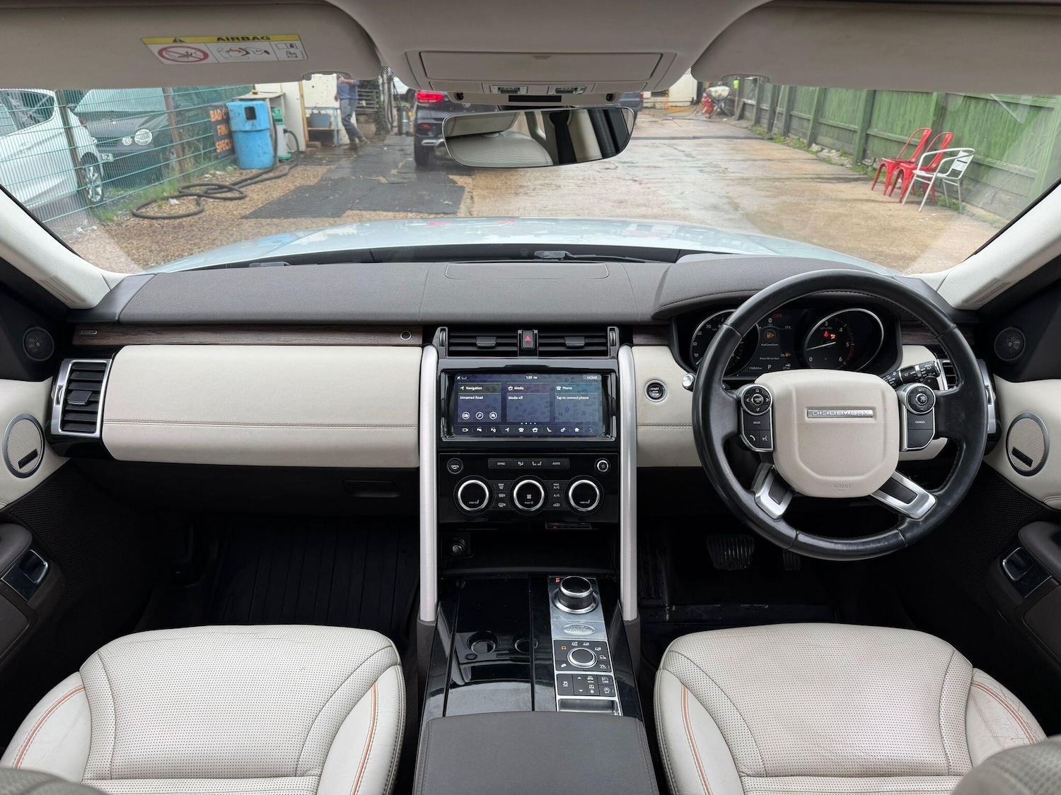 Used Land Rover Discovery 2017 for sale - 76964416: Photo 7