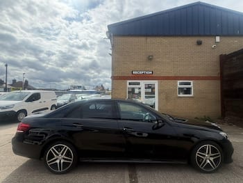 Used Mercedes-Benz E Class 2015 for sale - 79794546: Photo