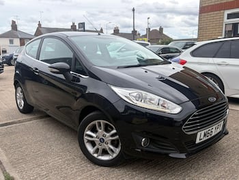 Used Ford Fiesta 2016 for sale - 79741640: Photo