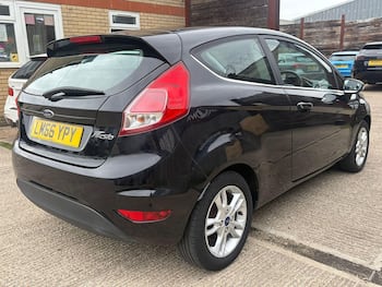 Used Ford Fiesta 2016 for sale - 79741640: Photo
