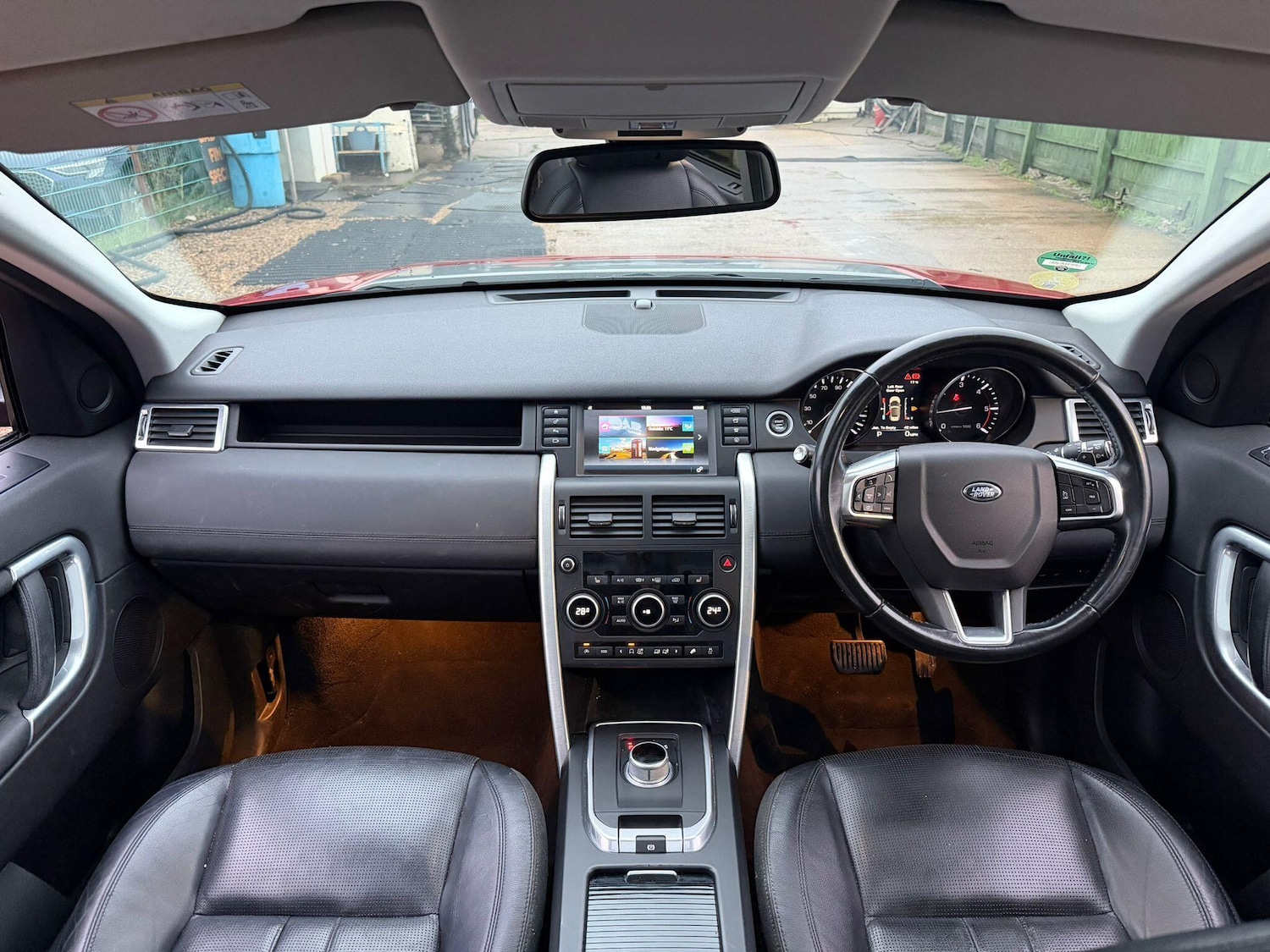 Used Land Rover Discovery Sport 2016 for sale - 76771868: Photo 15