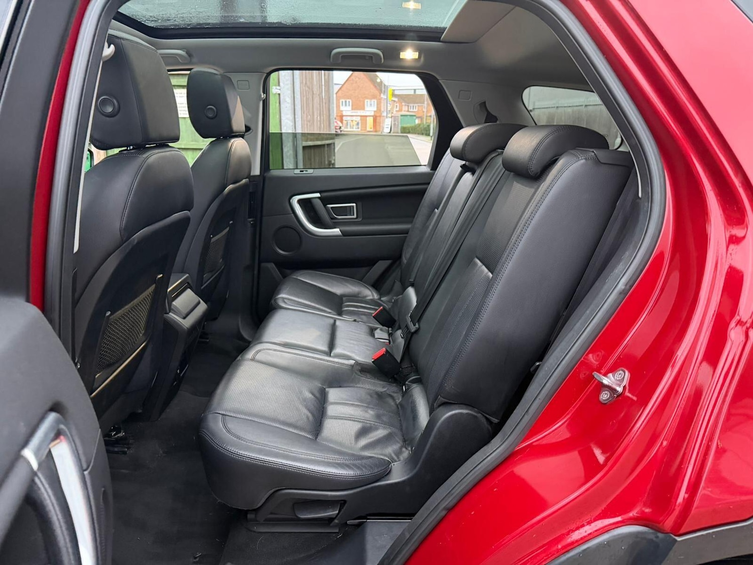 Used Land Rover Discovery Sport 2016 for sale - 76771868: Photo 21