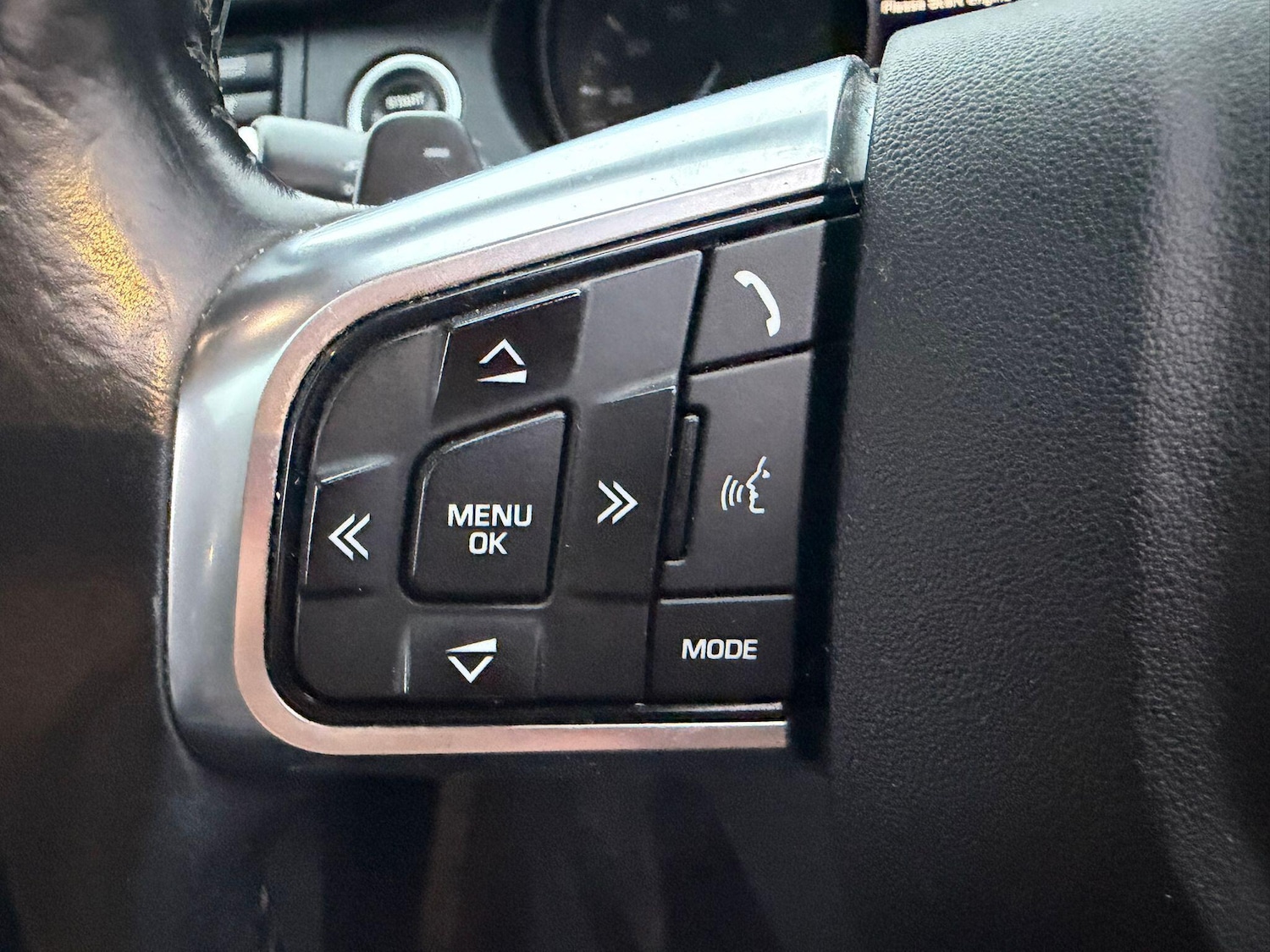 Used Land Rover Discovery Sport 2016 for sale - 76771868: Photo 25