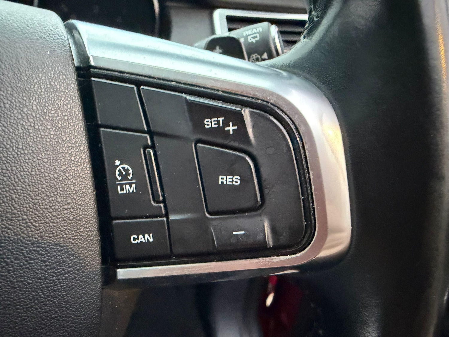 Used Land Rover Discovery Sport 2016 for sale - 76771868: Photo 26