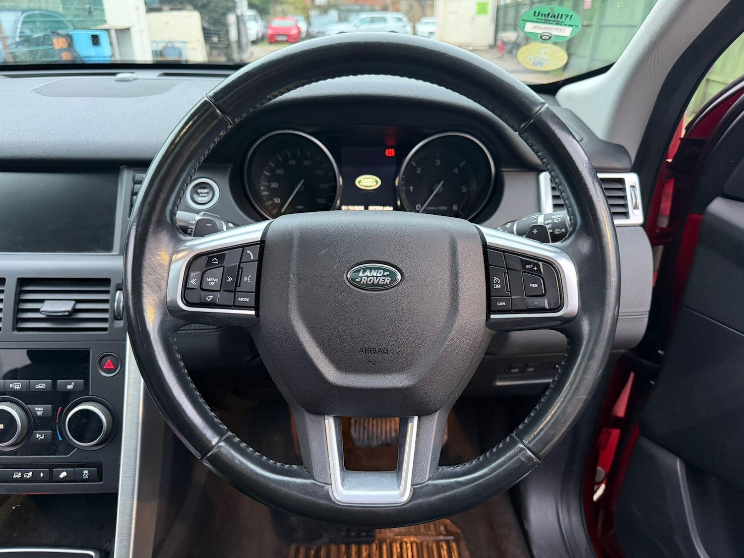 Used Land Rover Discovery Sport 2016 for sale - 76771868: Photo 29