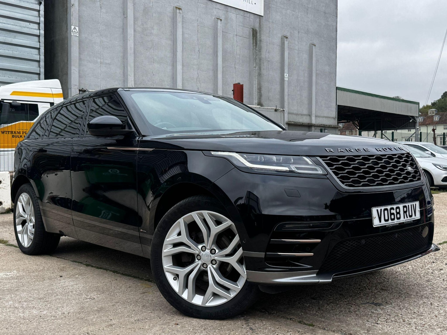 Used Land Rover Range Rover Velar 2018 for sale - 76238579: Photo 1