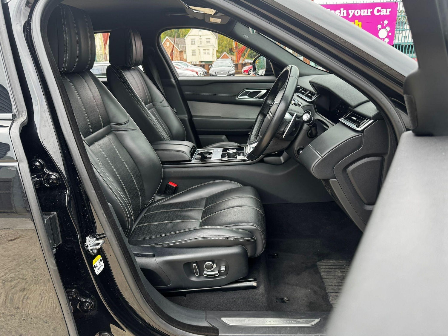 Used Land Rover Range Rover Velar 2018 for sale - 76238579: Photo 14