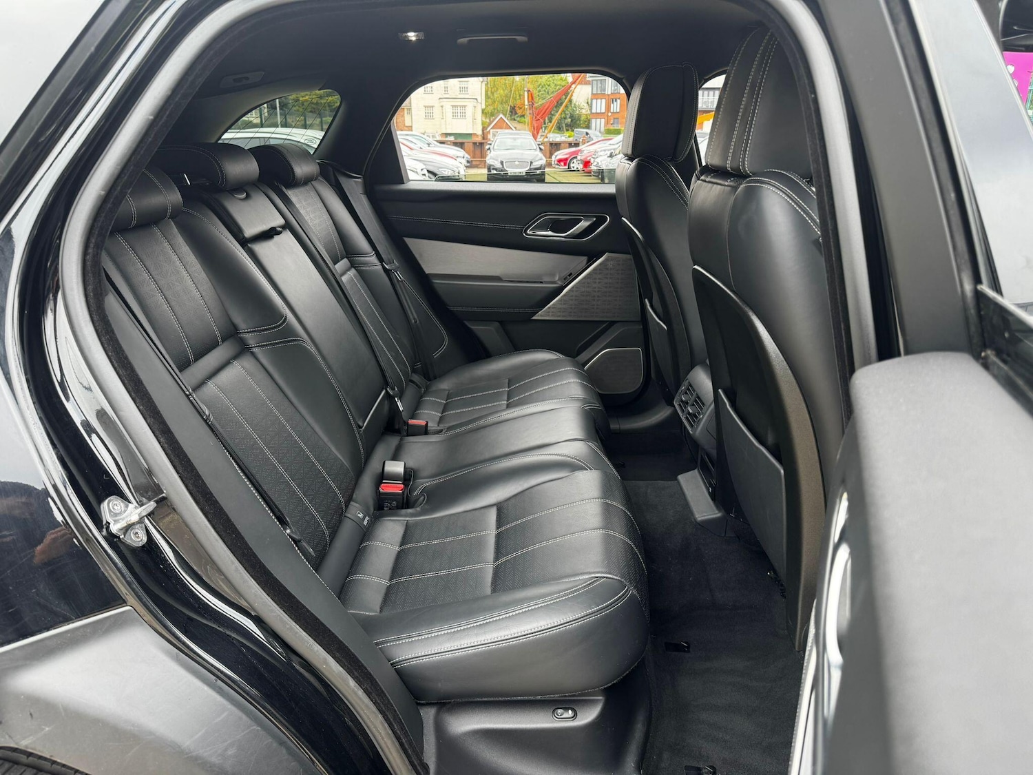 Used Land Rover Range Rover Velar 2018 for sale - 76238579: Photo 17