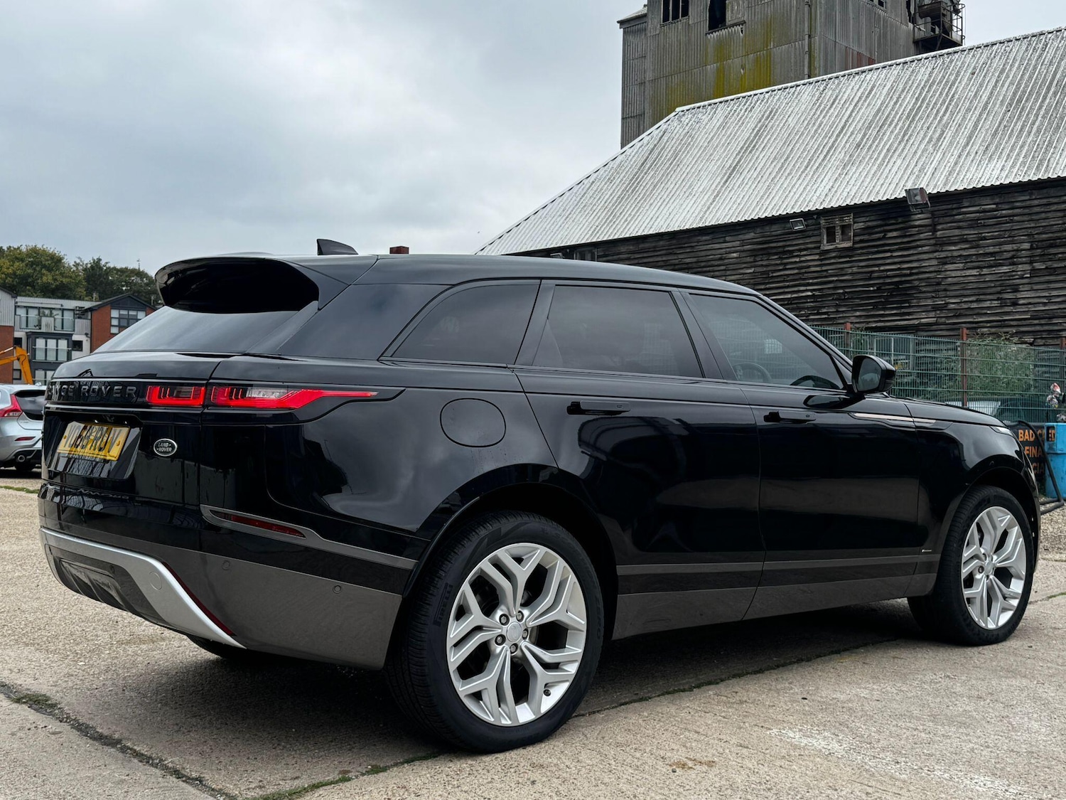 Used Land Rover Range Rover Velar 2018 for sale - 76238579: Photo 5