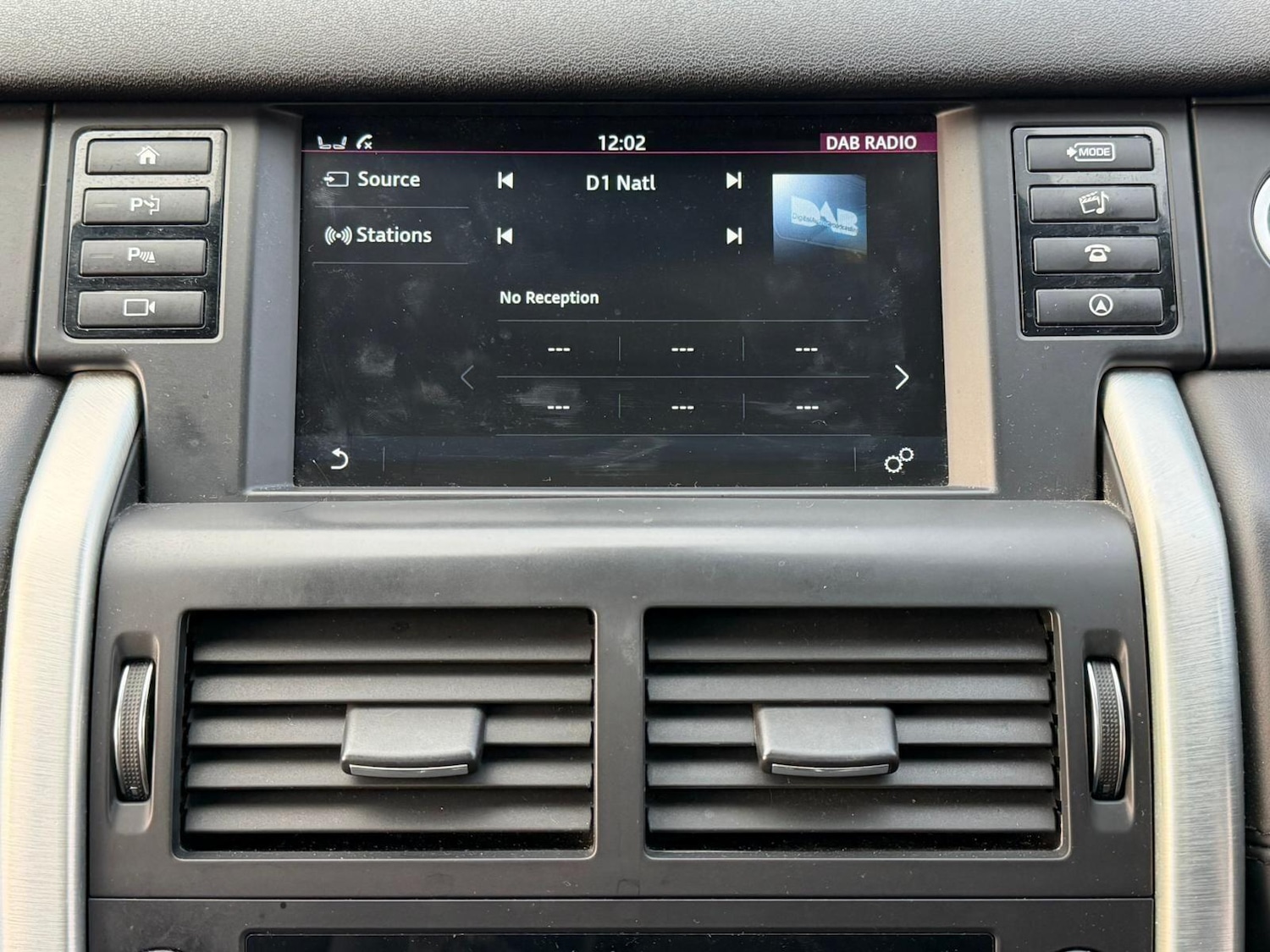 Used Land Rover Discovery Sport 2016 for sale - 77253627: Photo 33