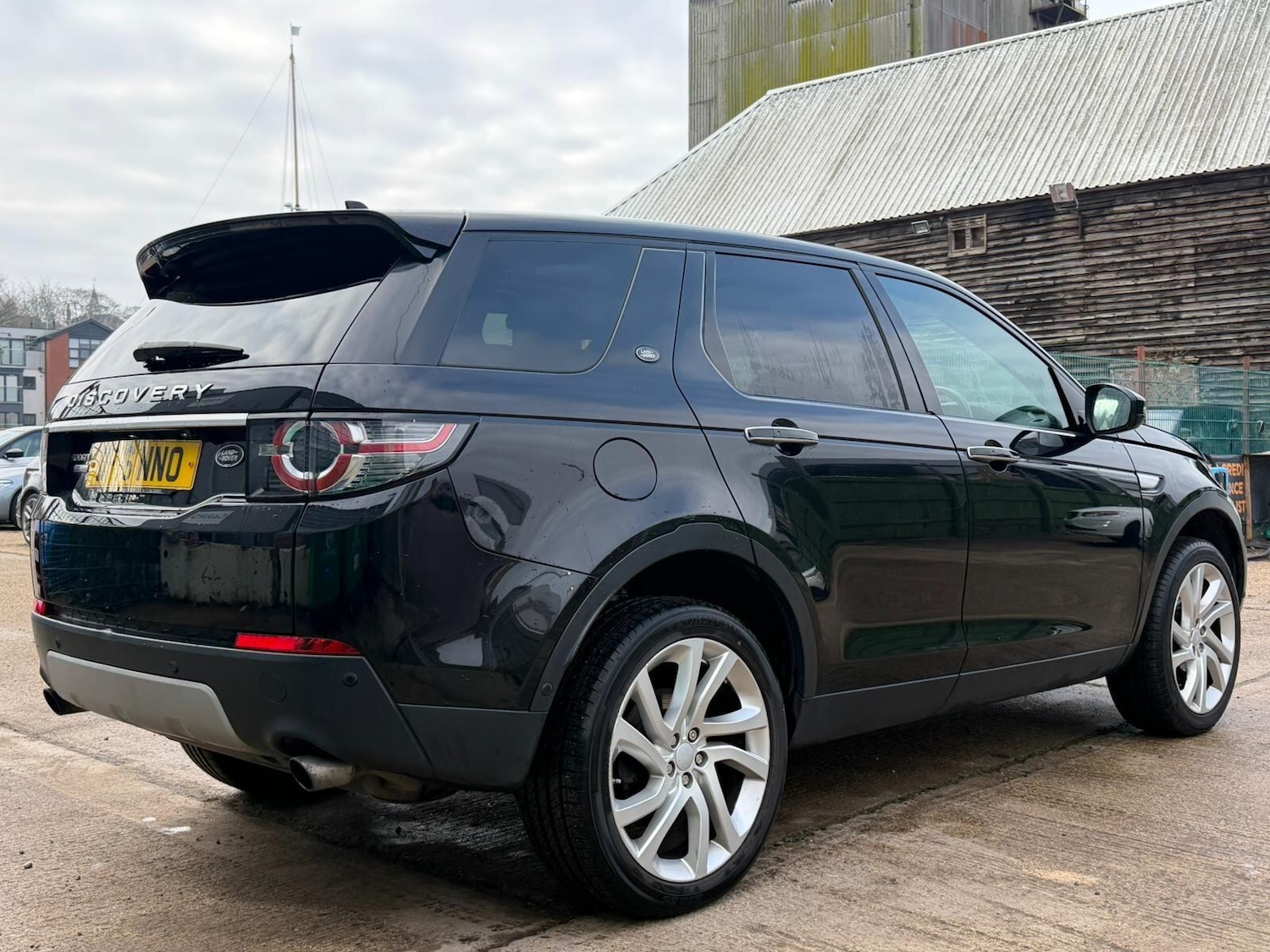 Used Land Rover Discovery Sport 2016 for sale - 77253627: Photo 5